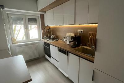 Apartament cu 3 camere decomandat în Inel II - 3