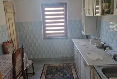 Apartament cu 3 camere semidecomandat în Roșiori de Vede - 7