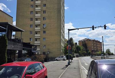 Apartament cu 2 camere decomandat în Romanilor - 4