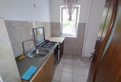 Propietar inchiriez apartament 2 camere - 2