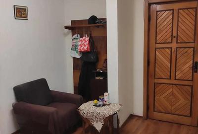 Apartament cu 3 camere decomandat în Central - 2