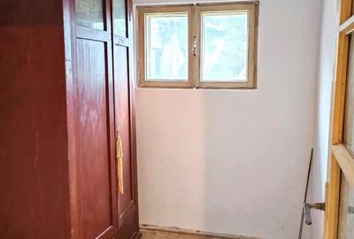 Casă cu 4 camere cu Teren 2417 Mp în Central - 9