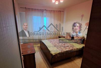 Apartament cu 3 camere decomandat în Est