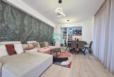 Apartament cu 3 camere decomandat în Tractorul - 4