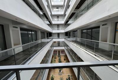 Birou, de 1,300 mp, în Unirii - 2