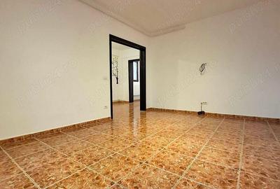 Apartament 3 Camere Ultracentral ,etaj 1 , garaj si boxa - 1
