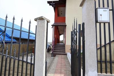 Casa de vanzare in Rediu – Spatiu Generos pentru Doua Familii - 2