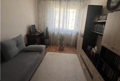 Apartament cu 2 camere semidecomandat în Valenta - 3