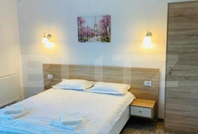 Casă cu 7 camere cu Teren 800 Mp în Central - 11