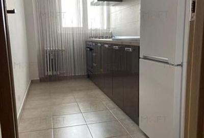Apartament cu 3 camere decomandat, mobilat în P-ța Victoriei - 9