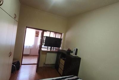 Casă cu 3 camere cu Teren 142 Mp în Tomis II