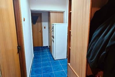 PARTICULAR vând 3 cam. lângă  Metrou 2min. Apărătorii Patriei bl.1986, parter/8 - 5