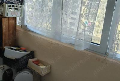 Apartament cu 3 camere semidecomandat în Trivale - 1