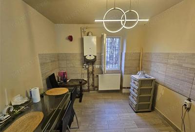 Resita, 2 Cam. Cf. 1, Renovat, Parter, Micro 1 - 1