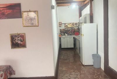 CASA -3 CAMERE DE INCHIRIAT ZONA INTIM -SABROSO - 5