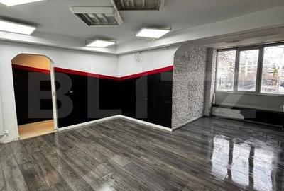 Apartament cu 4 camere decomandat în Paltin - 2