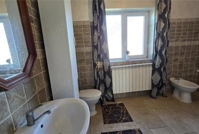 Casă cu Teren 2167 Mp în Ruși - 17