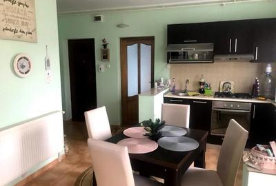 Apartament cu 3 camere decomandat în Central - 3