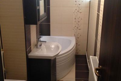 Apartament cu 2 camere decomandat în Sebeș - 4