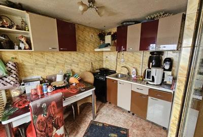 Vanzare proprietate, situata in Targu Jiu, strada Victoriei - zona peco MOL - 3