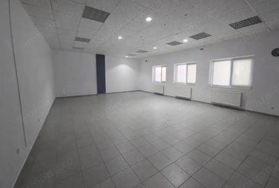 Spațiu comercial, de 52 mp, în Faleza Nord