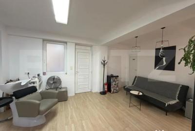 Apartament cu 3 camere decomandat în Central - 4