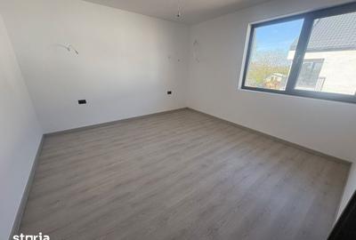 Casă cu 3 camere cu Teren 150 Mp în Central - 16