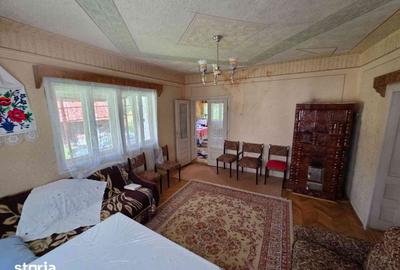 Casă cu 4 camere cu Teren 1278 Mp în Șișești - 7