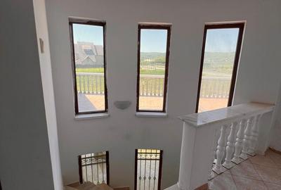 Casă cu 4 camere în Aurești - 2