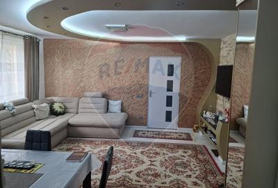 Apartament cu 3 camere decomandat, mobilat în Central - 10