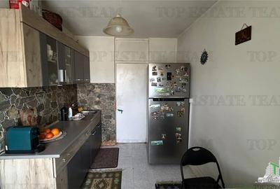 Apartament cu 3 camere decomandat în Central - 9