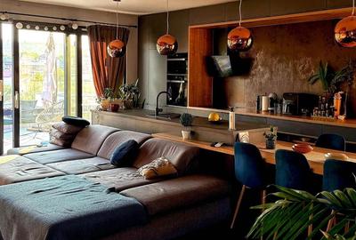 Apartament cu 3 camere decomandat, mobilat în Borhanci