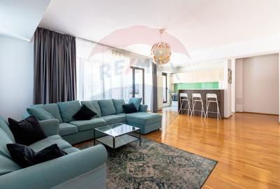 Apartament cu 3 camere decomandat, mobilat în Central