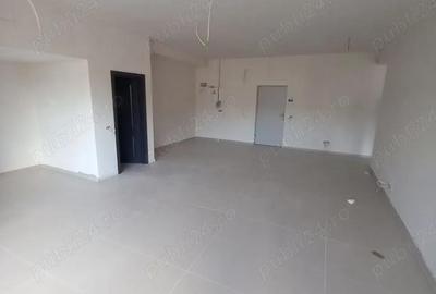 Spațiu comercial, de 105 mp, în Universității - 4