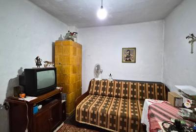 Inel II -Coiciu -scoala generala 39 -casa chirpic 77 mp +teren 236 mp - 14