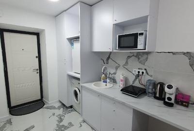 Garsonieră decomandată în Central - 1