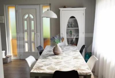 Casa de vanzare cu piscina - 14