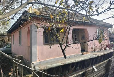 Vand casa in comuna Cioranii de Sus - Prahova, 34 m deschidere, teren 1000 m, toate utilitatile - 4