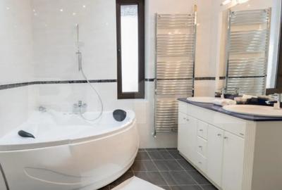 Casă cu 4 camere cu Teren 2456 Mp în Livezeni - 15