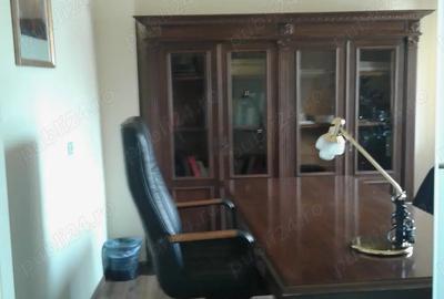 Casa cu arhitectura deosebita ,zona buna pentru birouri - 7