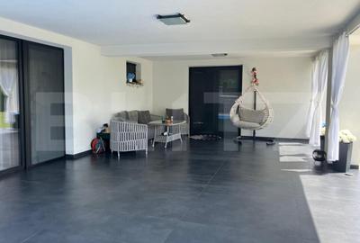 Casă cu 5 camere cu Piscina în Central - 12
