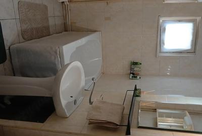 Apartament cu 2 camere decomandat în Alexandru cel Bun - 2
