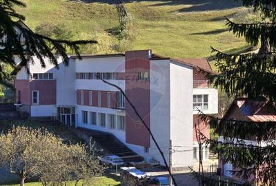 Vila / Pensiune / Camin / Azil seniori, zona superba Moeciu - 1