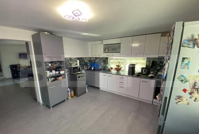 Casa familiala in suprafa?a de 196 mp in localitatea Po - 15