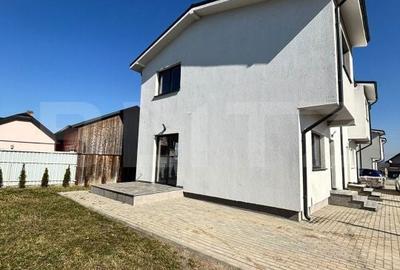 Casă cu 4 camere cu Teren 200 Mp în Central - 1