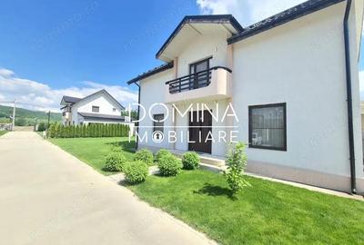 Casă cu 4 camere cu Teren 375 Mp în Central