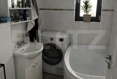 Garsonieră decomandată în Ipotești