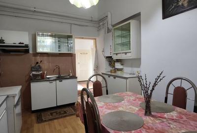 Spațiu comercial, de 92 mp, în Semicentral - 9