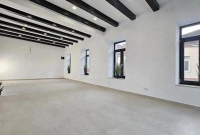 Pozitionare Centrala - Cladire Multifunctionala - 8