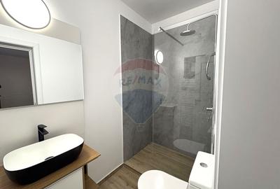 Casă cu 5 camere cu Teren 260 Mp în Palazu Mare - 19